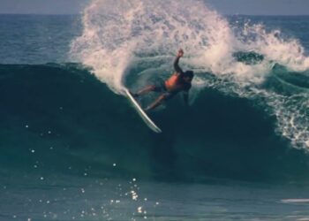 TAYLOR KNOX | BONZER ROCK N ROLL