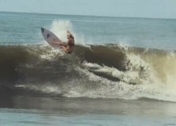 LUCÍA INDURAIN ENTRENANDO EN EL SALVADOR