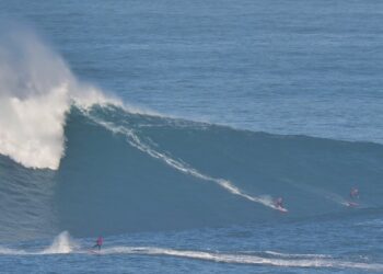 GROSSES VAGUES BELHARRA, PAYS BASQUE, NOVEMBRE 2022