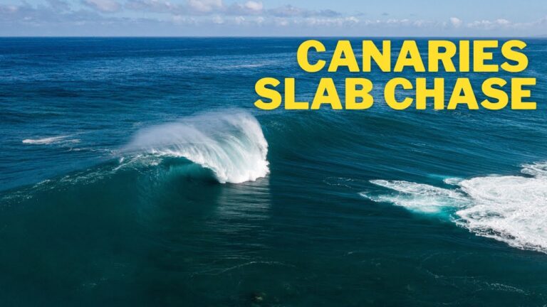 Manu Miguélez documenta una sesión con Laura Coviella, Benjamin Sanchis y Jonathan González surfeando un slab con la marejada más intensa de este invierno en Canarias.
