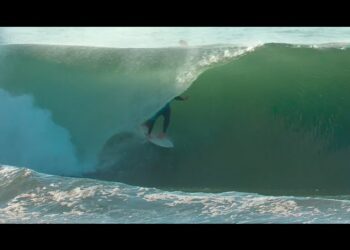 Nic Von Rupp se llevó una nueva edición del Capítulo Perfeito que se celebró en la playa de Carcavelos, Portugal. Los tubos fueron los grandes protagonistas donde el español Aritz Aramburu fue cuarto.