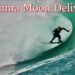 La ola de Mumma Moon en Australia rompe sobre un arrecife poco profundo, un lugar alejado, rodeado de rocas, y sólo apto para surfistas como la leyenda marroquí Jerome Sahyoun.