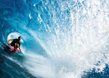 TOSH TUDOR AT PIPELINE