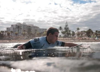 Yago Domínguez brilló con su victoria en la prueba de Surfing.es durante el Spring Surfest Las Américas Pro