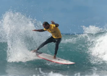 El penúltimo día de competición en el Euromáster de Las Américas, Arona, deja un buen espectáculo en la Spanish Left