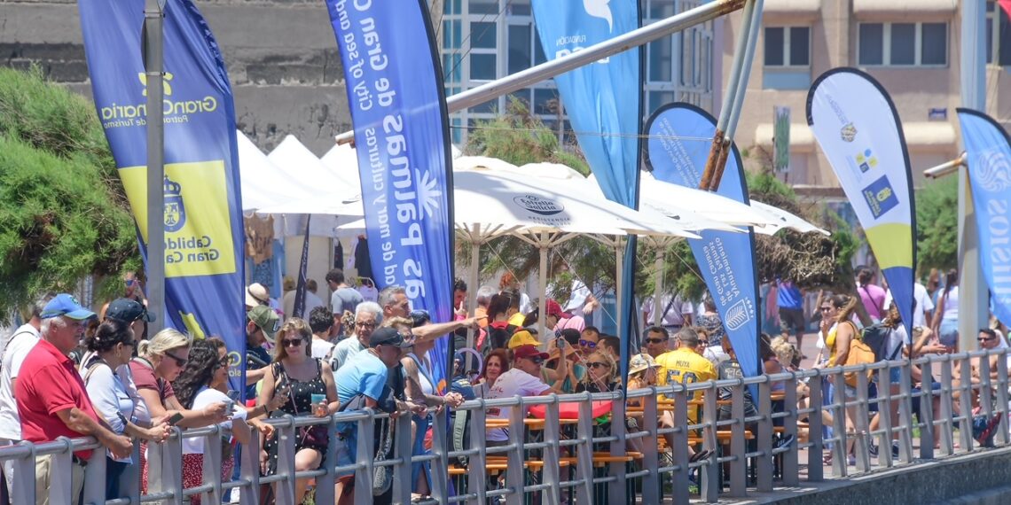 La Cícer pisa el acelerador para decidir  a los campeones del surf adaptado europeo