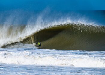 SEBASTIAN OLARTE  | SURFING ROCHA, URUGUAY