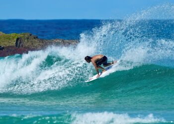 Mason Ho Drives Australia Surf Mix 3