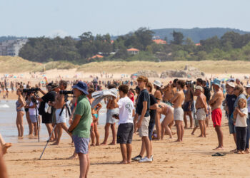 Jacobo Trigo y Sol Borelli, ganadores de la prueba EDP Surf Pro Spain del Festival de la Escuela Cántabra de Surf de Somo