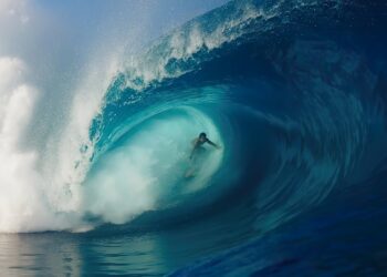 MATAHI DROLLET – BEST RIDE OF MY LIFE IN TEAHUPOO