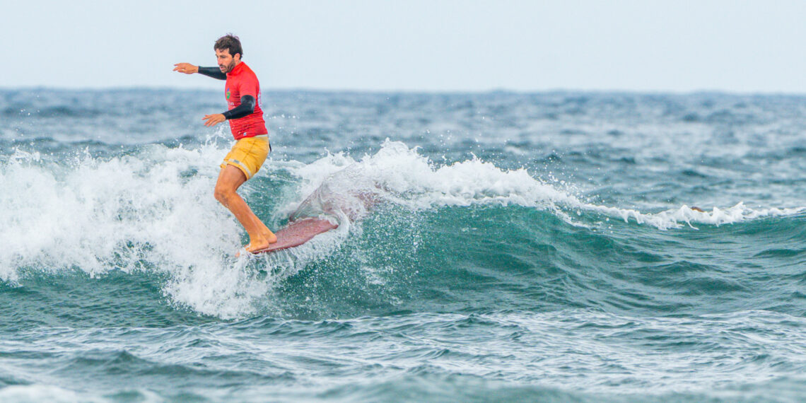 Comienza el Campeonato de España de Longboard en Salinas, en la jornada de mayor afluencia del festival