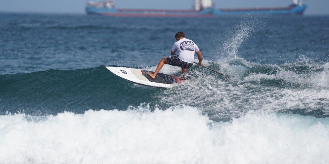 Barreltopia Salinas Longboard Festival abre su 24ª edición