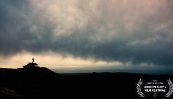 Ganador al mejor corto del año en el London Surf Film Festival 2022, Amble, es una recopilación de imágenes captadas por Seth Hughes en Cornwall, en la punta sur de Inglaterra.
