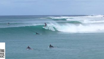 La ola de Greenmount en Australia es lo más parecido en la naturaleza a una ola mecánica, y es que cuando el fondo de arena se sitúa donde debe la ola rompe siempre igual, siempre perfecta.