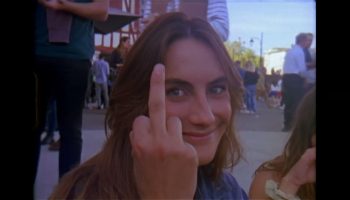 El estadounidense Ian Crane pasó unos días de vacaciones en Francia con parte de su equipo patrocinador; Crosby Colapinto y Caity Simmers le acompañaron y no dejaron una ola sin surfear.