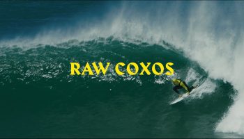 La temporada de olas en la costa atlántica europea se despidió con una mañana fría y cielo despejado; en Coxos, Nic Von Rupp lo hizo en compañía de los habituales a este spot portugués.