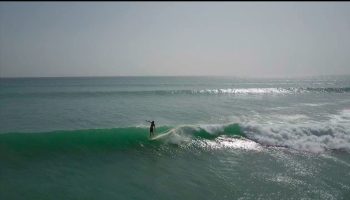 SURFING-THE-POINTBREAKS-OF-OMAN