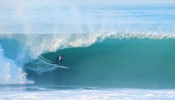 Los pros calientas motores en la conocida ola de Supertubos, y es que la tercera parada del Championship Tour 2023 llega a Europa, y lo hace en Peniche, con el Rip Curl Portugal Pro.