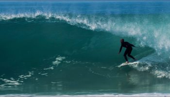 San Clemente en California es cuna de grandes surfistas y es fácil encontrarse en el agua a estrellas actuales como Kologe Andino y a los hermanos Colapinto o a ilustres veteranos como Matt Archbold.