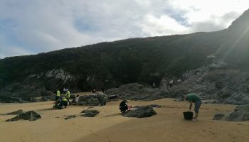 Un mar de plástico_David Blanco y la lucha de Surf And Clean por un océano limpio